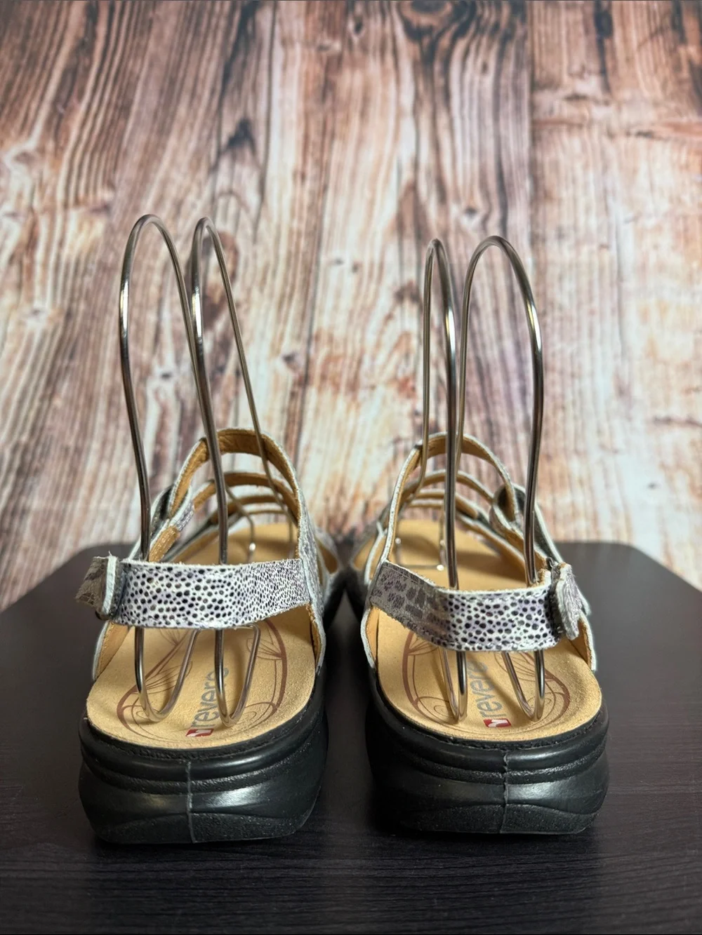 Revere Miami Silver Safari Sandals Womens Sz 7M